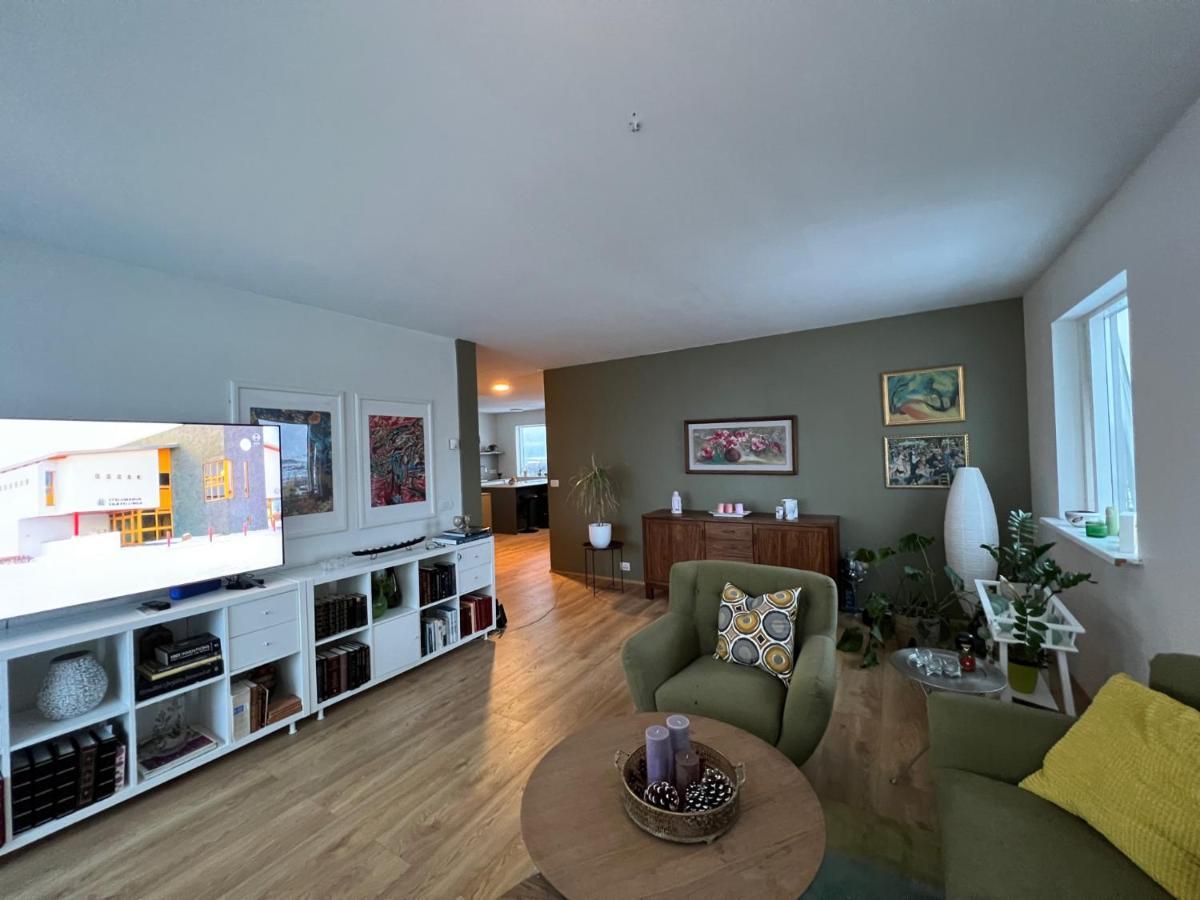 Jm Homestay - A Cozy Two Bedroom Apartment Reykjavík Eksteriør billede